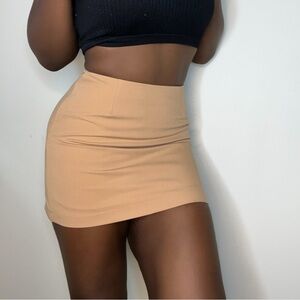 NUDE/BROWN MINI SKIRT